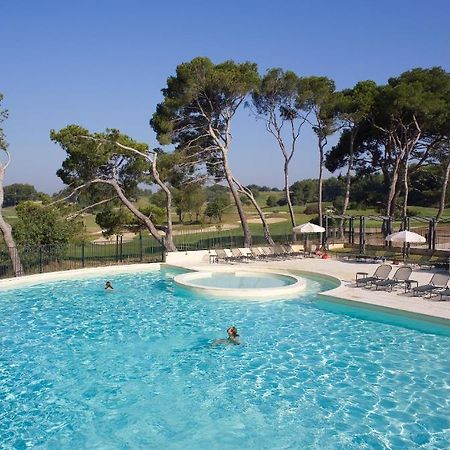 Madame Vacances Residence Provence Country Club Saumane-de-Vaucluse Номер фото