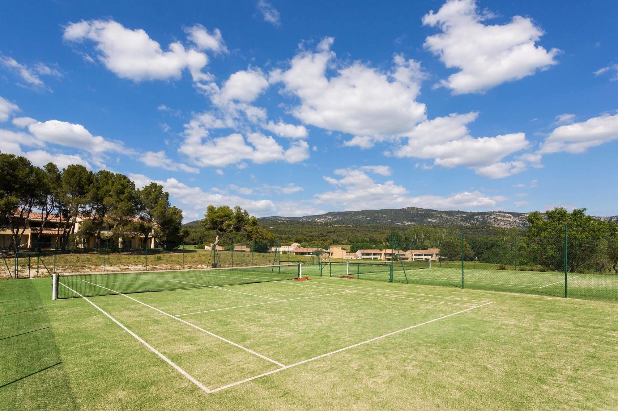 Madame Vacances Residence Provence Country Club Saumane-de-Vaucluse Экстерьер фото