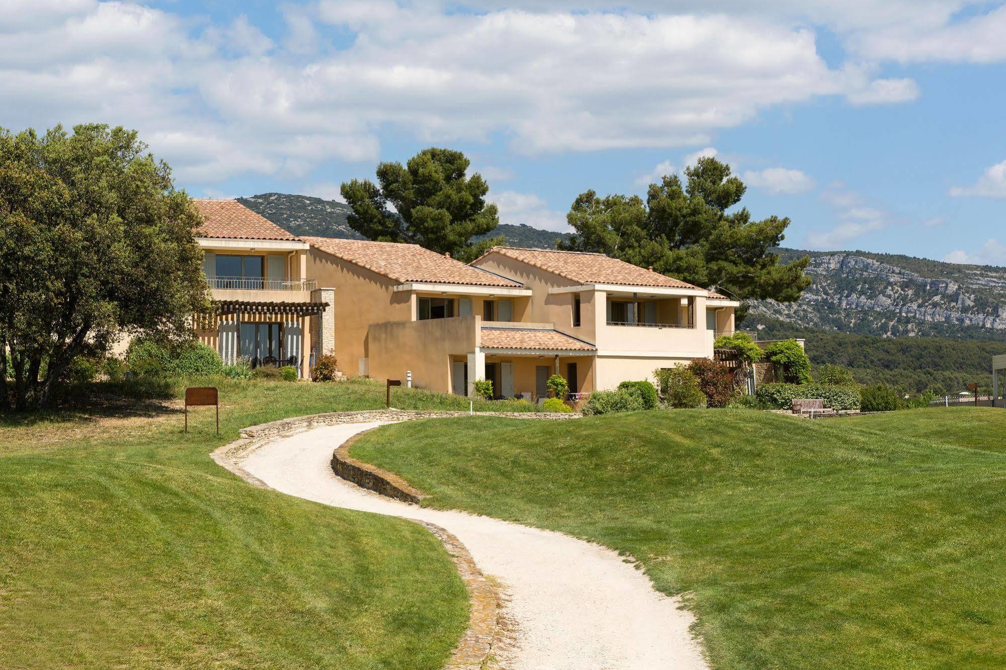 Madame Vacances Residence Provence Country Club Saumane-de-Vaucluse Экстерьер фото